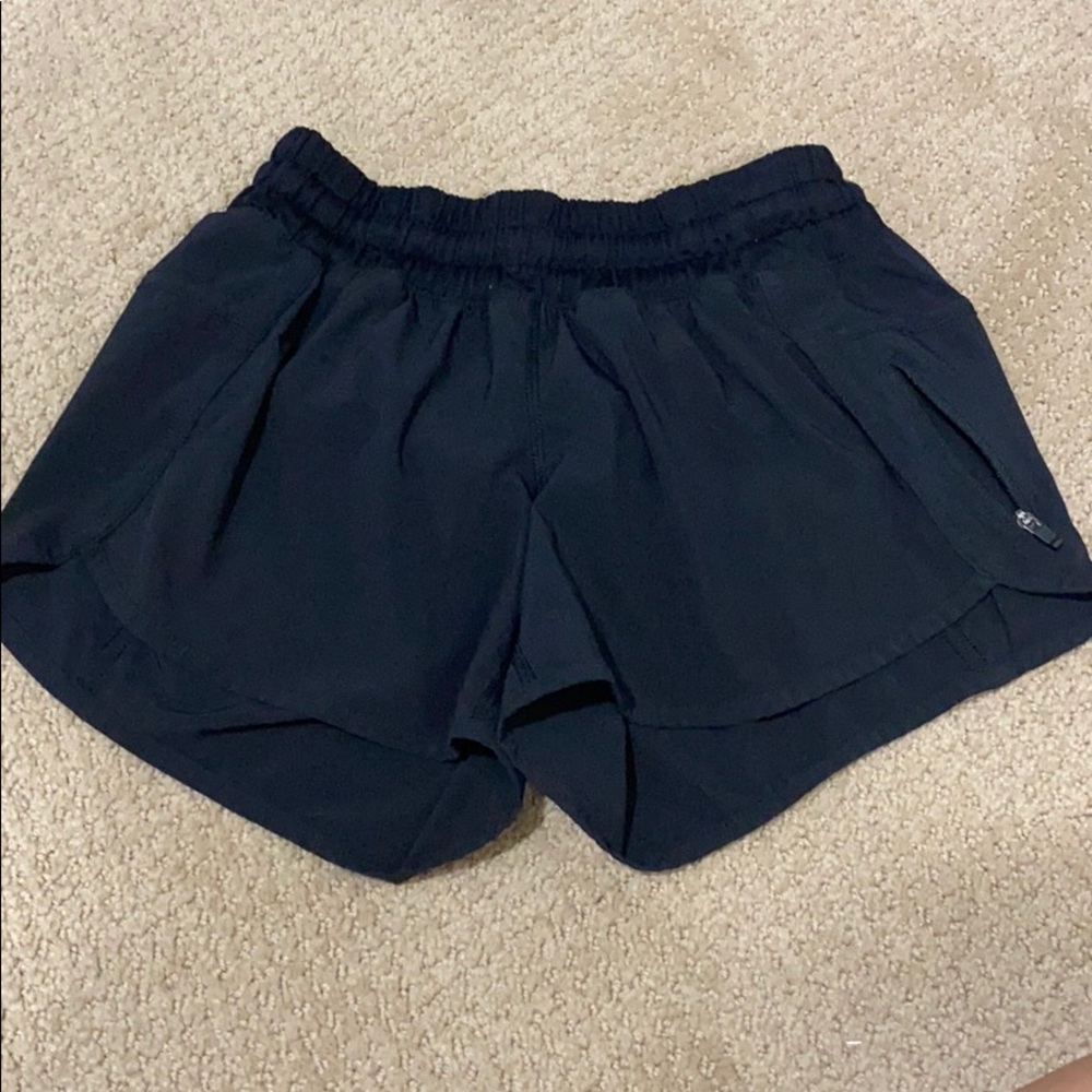 Lululemon shorts size 4
